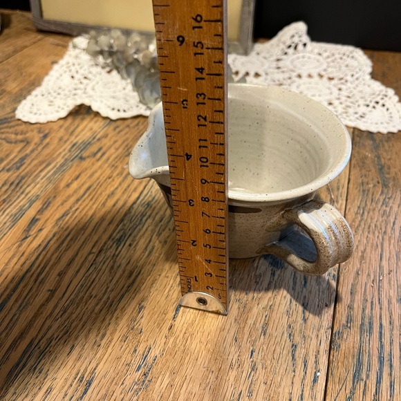 🤎Handmade Studio Pottery Creamer or Whisking Bowl – Rustic Brushstroke Design - Picture 7 of 8